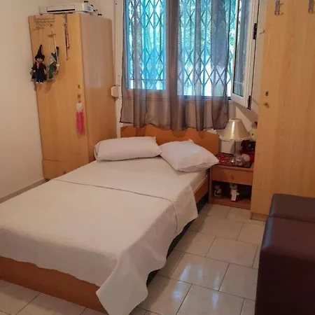 別荘 Georgia's Summer House Karianí