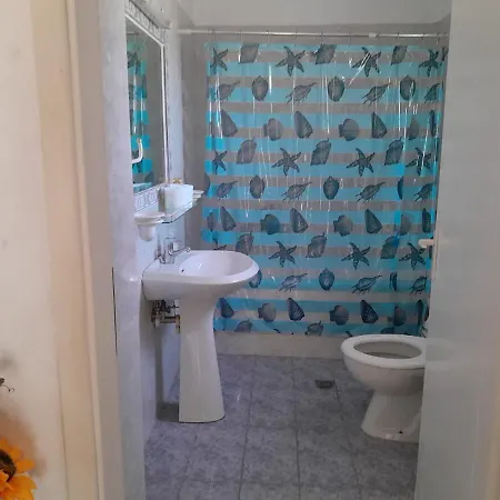 Three Bedroom Summer House Holiday home *