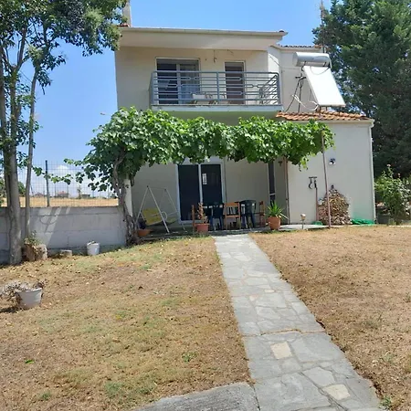 Three Bedroom Summer House Kariani