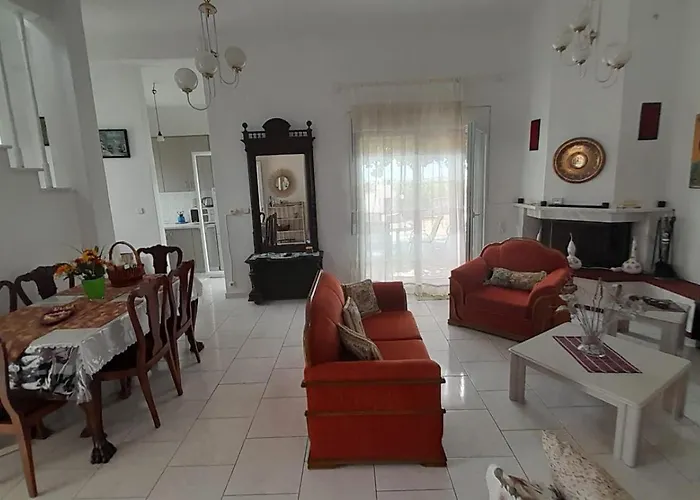 Georgia's Summer House